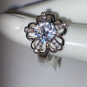 Cocktail Ring Flower Size 6 Silver Tone